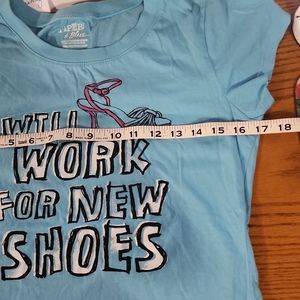 NWOT Wm "Will Work For New Shoes" novelty tee